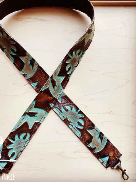 Embossed Leather Crossbody Strap in Turquoise Laredo 400s