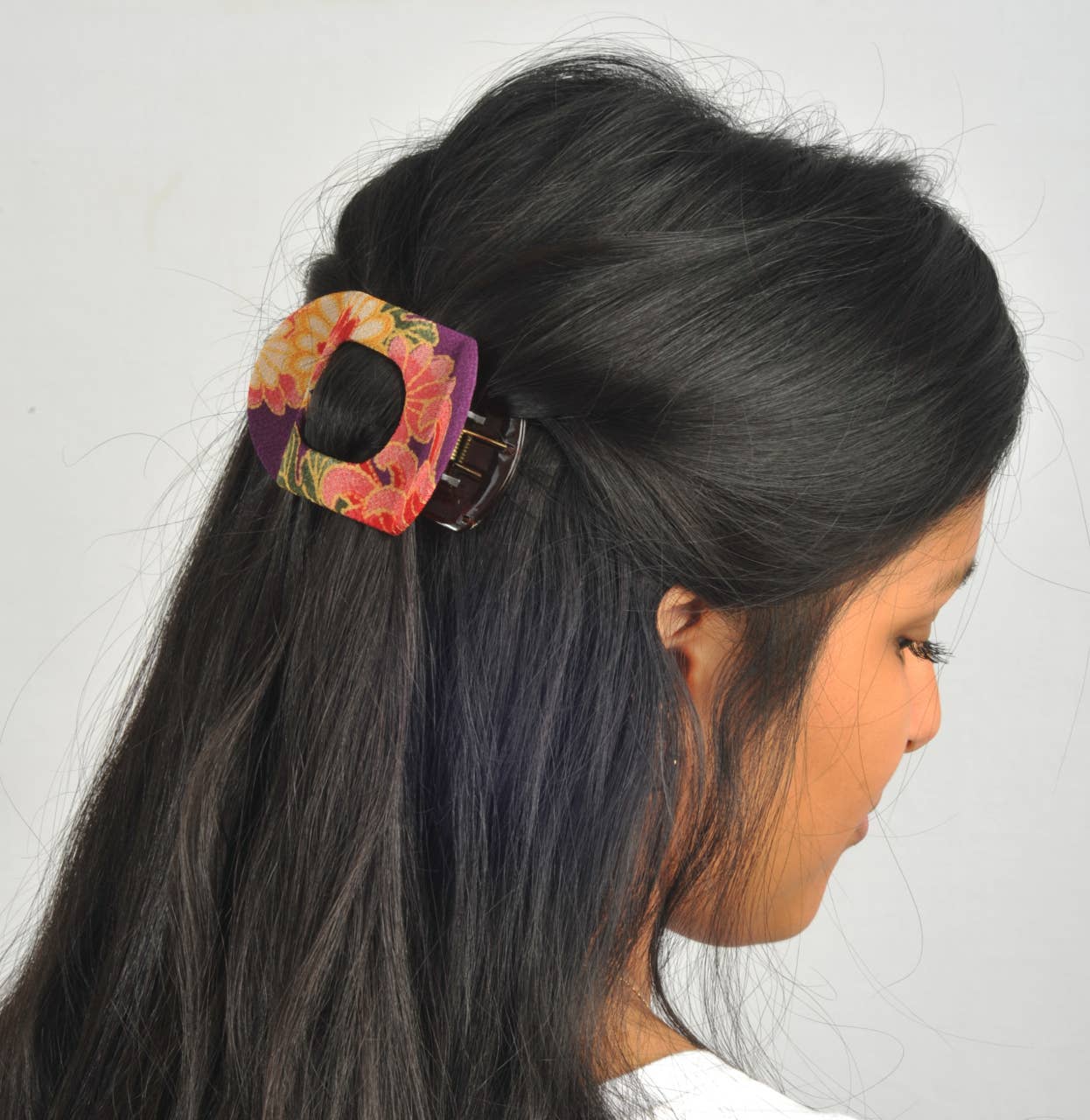 352a Wide Clip Assorted
