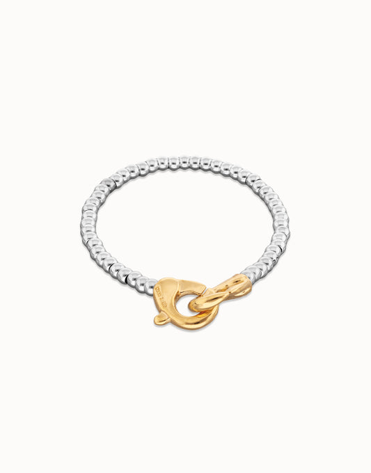 Beaded bracelet with carabiner clasp