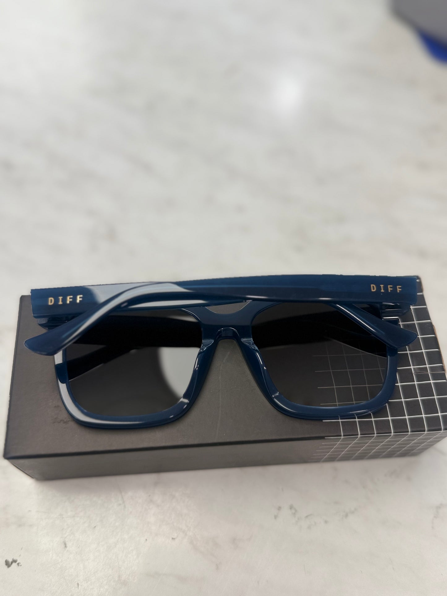 Meredith Sunglasses- Blue  (Grey Gradient)