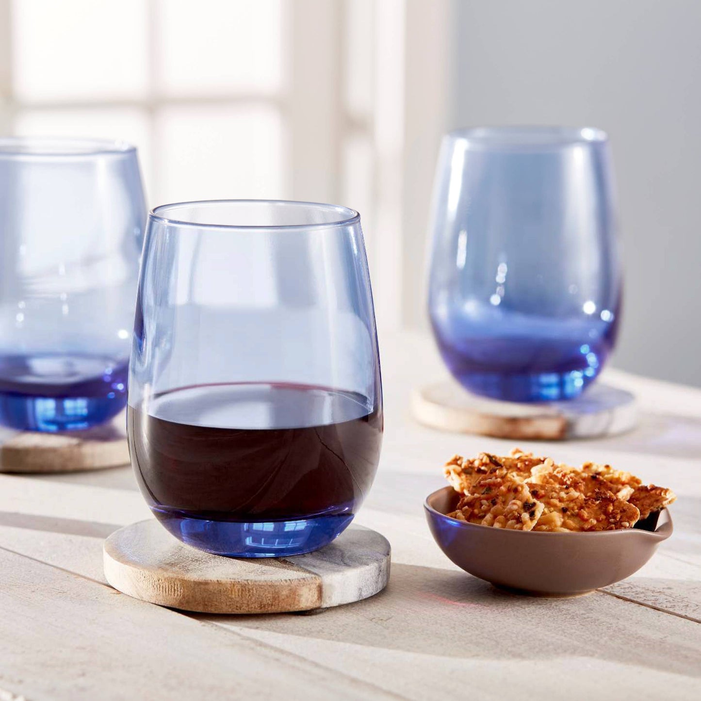 Custom Artwork Blue Stemless 15.25 oz Wine Glasses, Set of 4