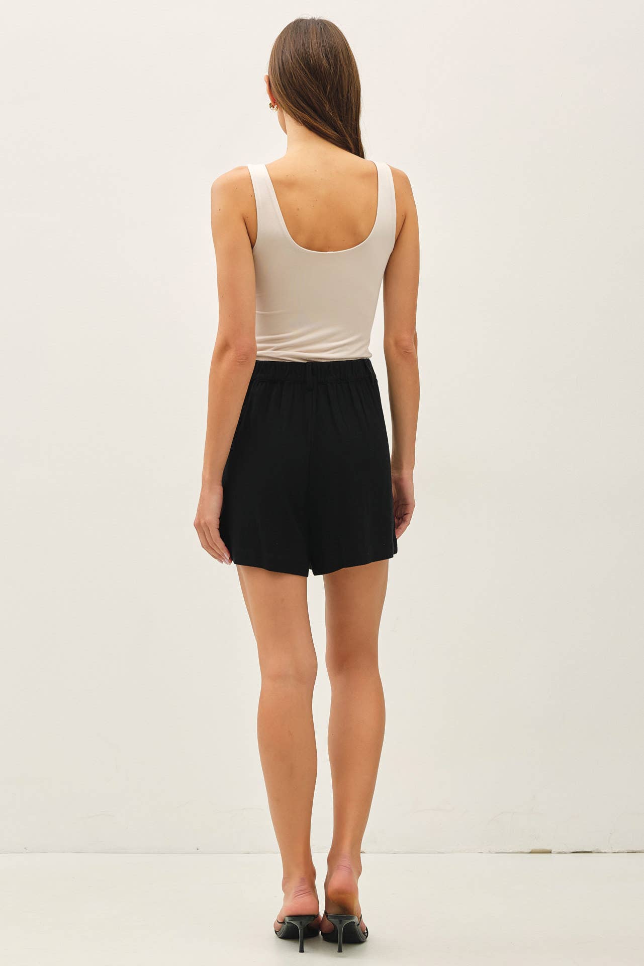 NEW SHADE[SOFT CORE] BASIC SCOOP NECK TANK
