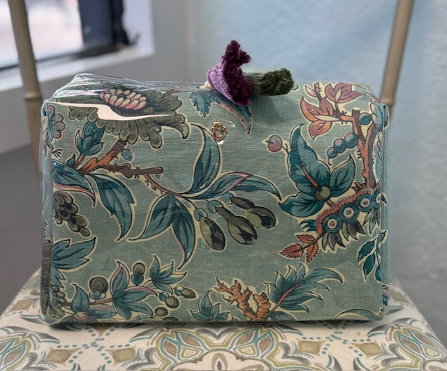 Large Cosmetic Pouch Bridge Street Blue