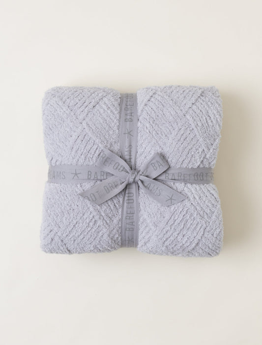 Cozy chic Diamond Weave Blanket