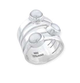 STERLING SILVER TRIPLE FRESH WATER PEARL RING
