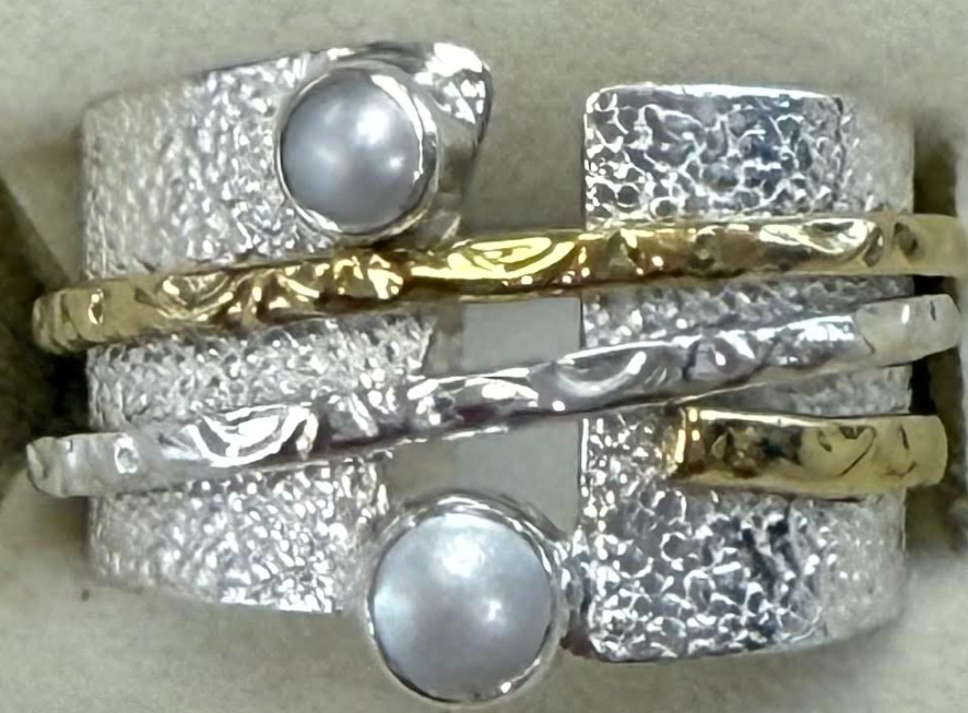 Pearl and Sterling Silver Spinner Ring