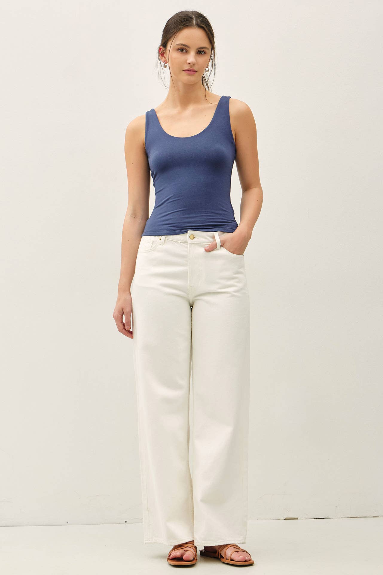 NEW SHADE[SOFT CORE] BASIC SCOOP NECK TANK