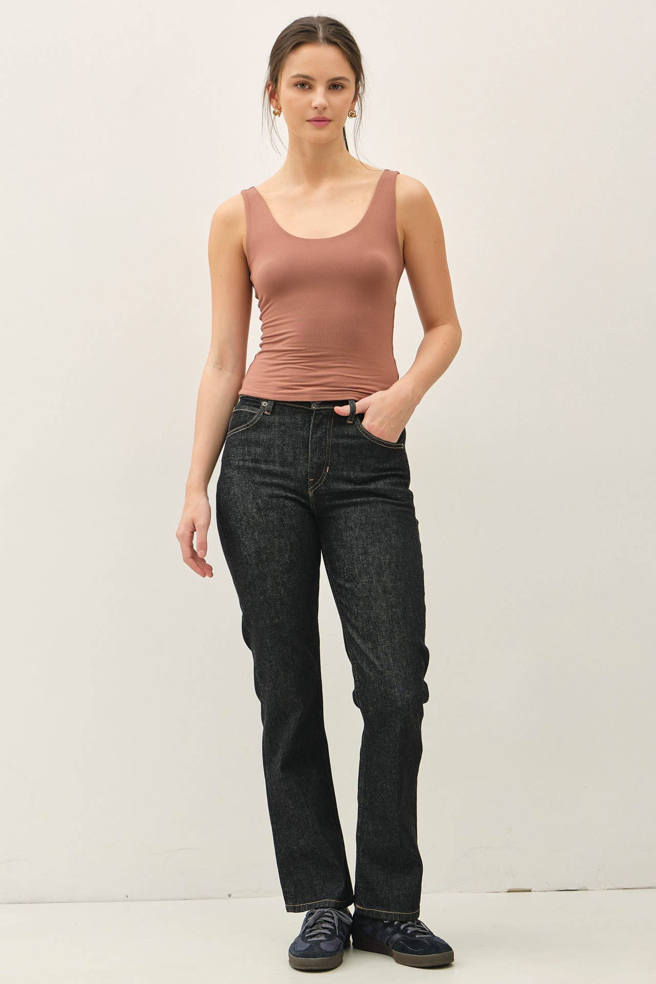 NEW SHADE[SOFT CORE] BASIC SCOOP NECK TANK