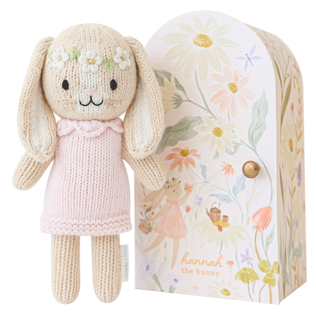 Tiny Hannah the bunny (blush), gives 10 mealsy